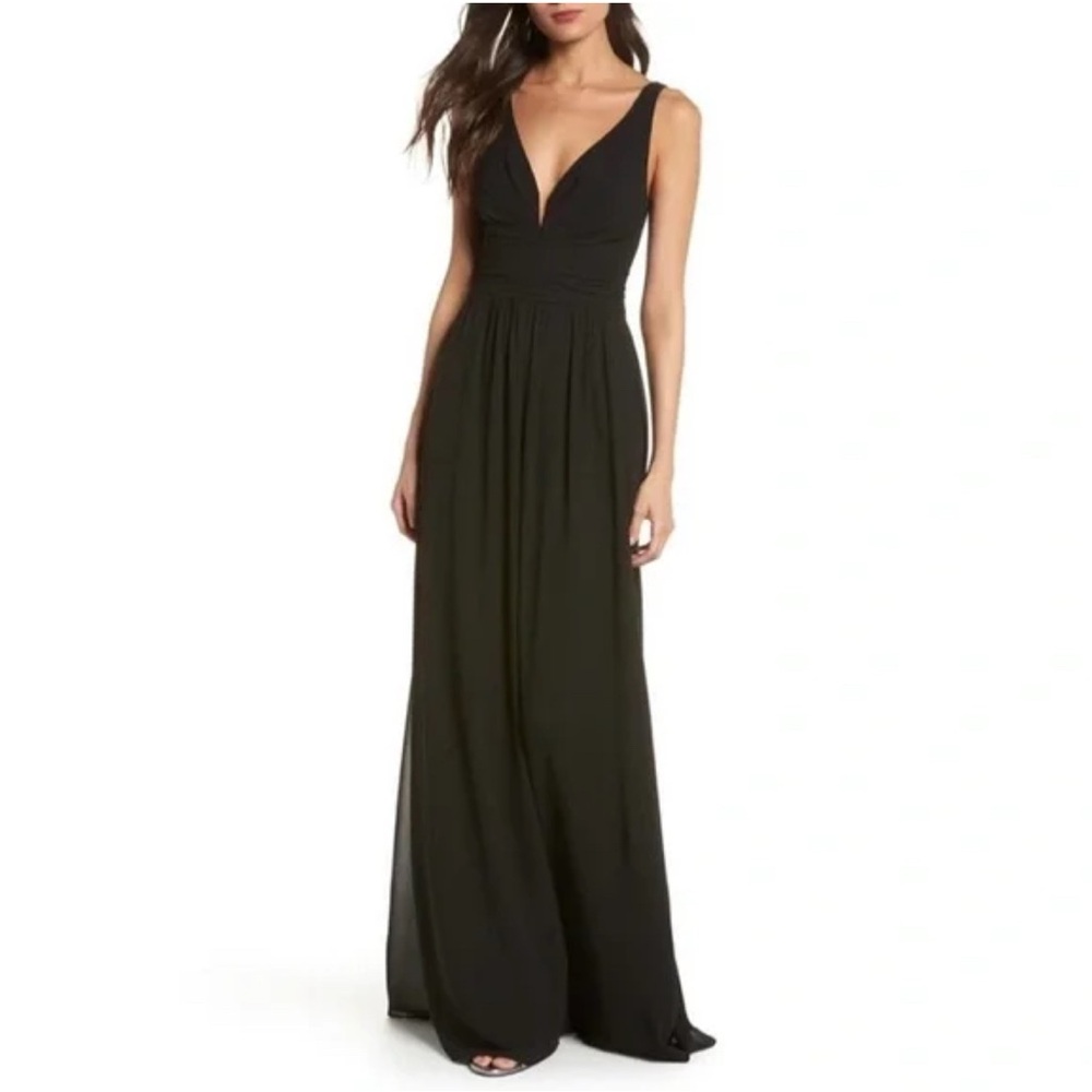 Lulu’s Black V-Neck Chiffon A-Line Gown Dress Bridesmaids dress, prom dress. NWT